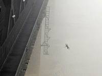 Китайский фотограф случайно снял самоубийство влюбленных. Снимки мгновенно облетели весь мир