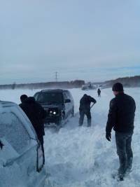 Вот вам и весна. В России опять начались снегопады