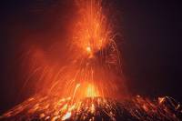 Извержение вулкана Сакурадзима в Японии. Страшно, но очень красиво
