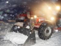 Западная Украина: движение парализовано, спасатели сотнями извлекают автомобили из снежных ловушек