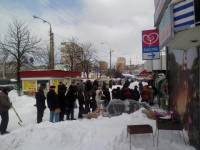 В Киеве выстраивались огромные очереди за хлебом