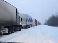 На шоссе «Москва-Киев» образовалась многокилометровая пробка из 650 фур