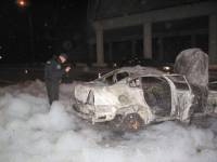 В Киеве выезд на встречку закончился серьезным пожаром. Ремонтировать уже нечего