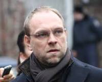 Власенко подозревает, что Тимошенко скоро могут «пришить» кражу туфлей и золотого унитаза