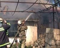 Во время пожара в Луганске погибли молодая женщина и ее 16-летняя дочь