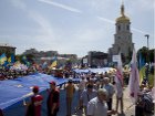 Разница в численности людей, пришедших на митинги оппозиции и регионалов, по разным подсчетам отличается в 5 и более раз