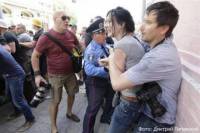 Скандал с избиением журналистки обрастает интересными подробностями. Говорят, некоторые до сих пор гуляют на свободе