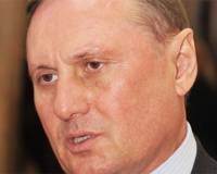 Во фракции Партии регионов начался мор. Ефремов уже с тоской заговорил о том, что «все под Богом ходим»…