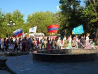 Мы, конечно, не в Париже, но протестовать тоже умеем. Симферополь восстал против однополых браков