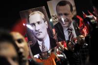 Турецкий премьер призвал своих сторонников не вмешиваться в беспорядки