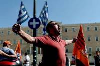 Греки нашли еще один интереснейший повод для забастовки: защищать права журналистов-транжиров