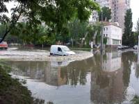 Это просто Божья кара какая-то. Одесса снова ушла под воду после ливней