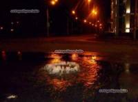 ЧП в Киеве: Из-за прорыва трубы из-под земли бил почти двухметровый фонтан