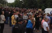 Народный гнев достиг точки кипения. Протестанты из Врадиевки пешком отправились в Киев