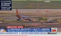 В аэропорту Нью-Йорка совершил жесткую посадку самолет со сломанным передним шасси