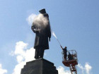 В Севастополе помыли памятник Нахимову. То ли ко Дню флота, то ли к приезду Путина