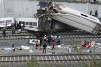 Машиниста, разбившегося в Испании поезда, обвинили в убийстве 78 человек