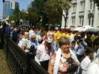 Крестный ход в Киеве собрал несколько тысяч верующих. Фоторепортаж с места событий