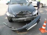 Суровые николаевские водители чхать хотели на ПДД. В столкновении легковушки и маршрутки пострадала женщина