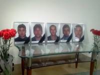 В Горловке попрощались с жертвами ЧП на «Стироле», а Мельник надел на свою  «волосатую руку» своеобразное «украшение». Картина дня (8 августа 2013)