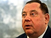 Если верить источникам, беглого экс-ректора Мельника таки задержали. Успел добежать до США