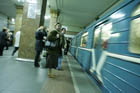 В Киеве сегодня добраться на работу было трудно не только на автомобиле, но и по «красной» ветке метро