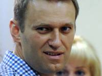 Навальный через суд требует остановить инаугурацию Собянина