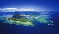 Подводный водопад на Маврикии – одна из самых чарующих иллюзий, созданных природой