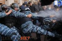 Как КГГА стал «горячей точкой». Фоторепортаж с места событий