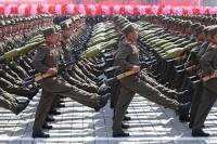 Из-за близкой дружбы Южной Кореи и США Северная Корея подняла на уши свою армию