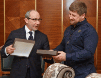 Добкин и Кернес побывали в гостях у Кадырова. Как же без них день Грозного отмечать