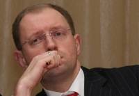 Яценюк ненавязчиво «стукнул» делегации МИД Франции, что «правительство не озвучивает глубины экономических проблем»