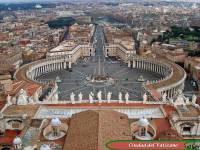 Ватикан впервые за полстолетия проводит нечто вроде всекатолического референдума. Обсуждаются вопросы однополых браков, разводов и контрацепции
