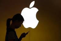 Apple впервые признала факт сотрудничества со спецслужбами