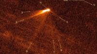 Космический телескоп Hubble наткнулся на комету... с шестью хвостами