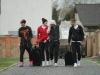 Украинские сборники собрались на базе. Ярмоленко «подкинул» партнеров на своем крутом Maserati