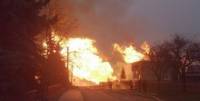 Из-за мощного взрыва на газопроводе в Польше близлежащие деревню и лес поглотил огонь