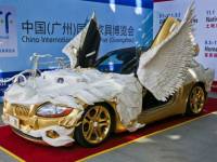 О вкусах не спорят? Китайцы умудрились превратить BMW Z4 в золотого дракона