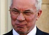 Зомбированные антимайдановцы заступились за Азарова: «Почему вы вопрос глупый задаете? Люди довольны»