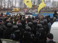 Активисты Автомайдана установили блок-пост под носом у Януковича