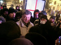 Порошенко пришел на Грушевского, чтоб рассказать о том, как «нужна стратегия победы, а не боевые действия»