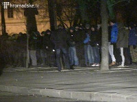 «Титушки» и «Беркут» начали штурм баррикад на Грушевского