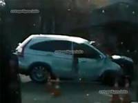 В Киеве «Хонда» сбила женщину и «поцеловала» столб