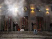 Черкасская милиция отбила здание ОГА у протестующих