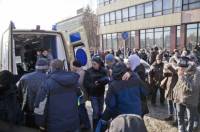При штурме Запорожской ОГА 3 человека получили осколочные ранения