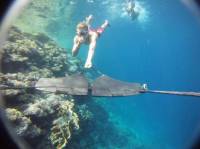Дайвер создал устройство, позволяющее плавать под водой, как дельфин