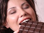 Одна плитка черного шоколада поможет облегчить симптомы кашля на целый день