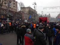 Противостояние на Крещатике закончилось. Баррикады удалось отстоять