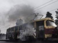 В Киеве загорелся трамвай, вышедший на маршрут. Фоторепортаж с места событий