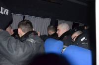На трассе Одесса-Киев местные жители сожгли автобус «титушек». Видео с места событий